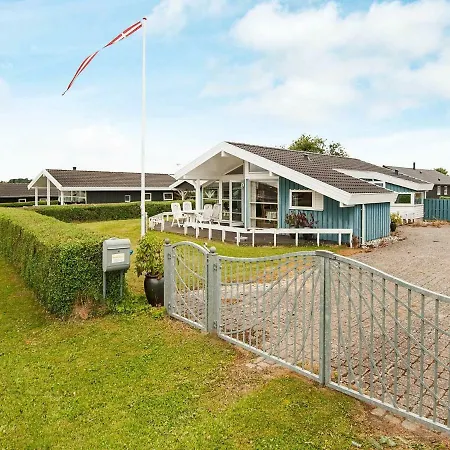 Three-bedroom Holiday In 14 Dom wakacyjny Hejls
